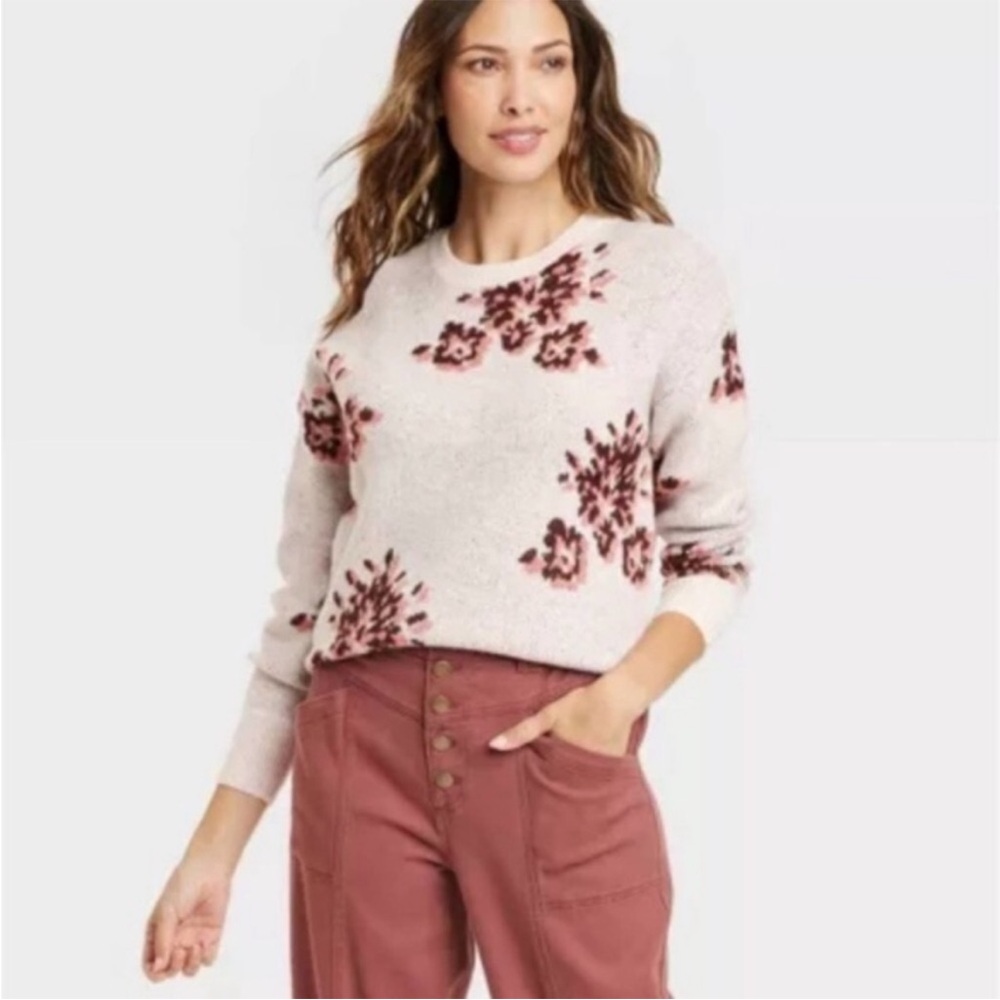 Knox Rose Cream and pink Floral Sweater